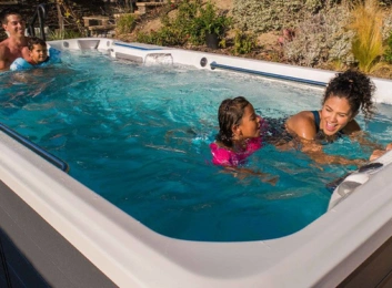 hot tub pool