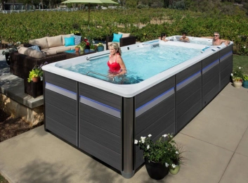 hot tub swimming pool