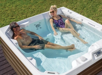 pool hot tub