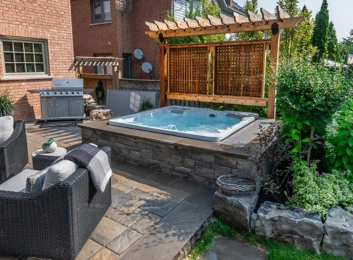 hot tub swimming pool