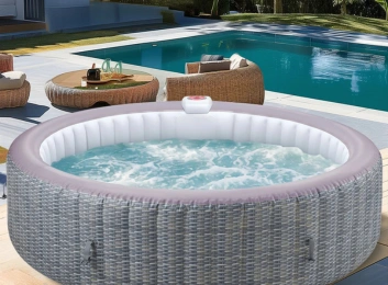 pool hot tub