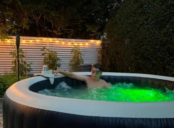 pool hot tub