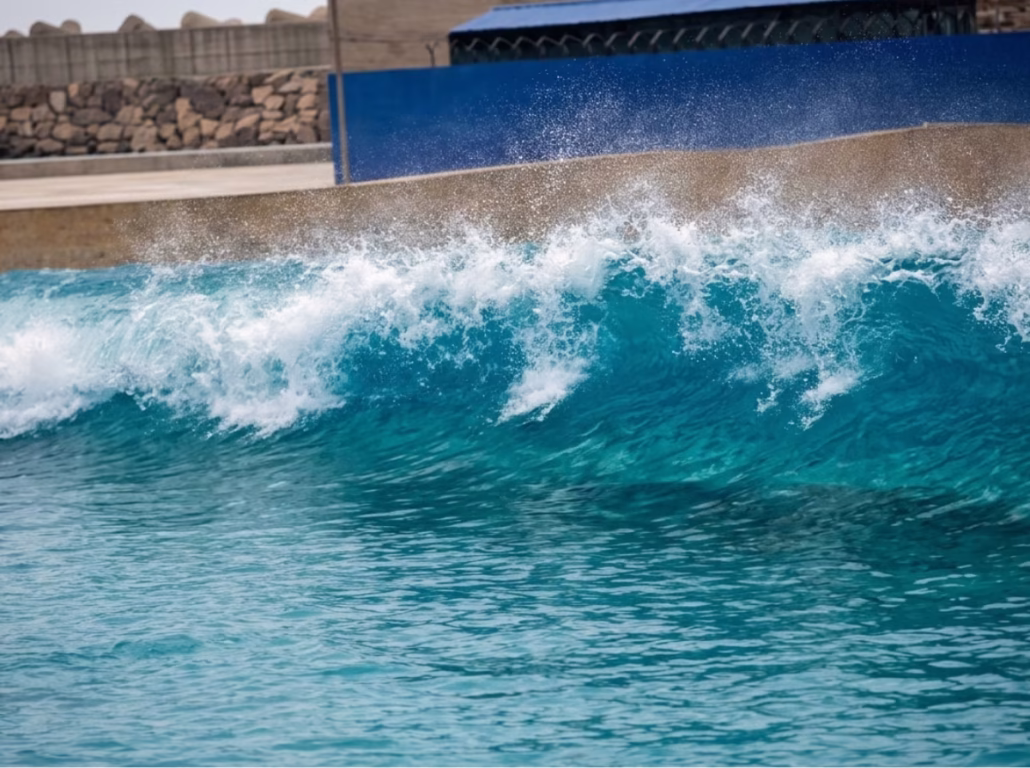 Tsunami Wave Pool - Fountech swimming pool company ltd