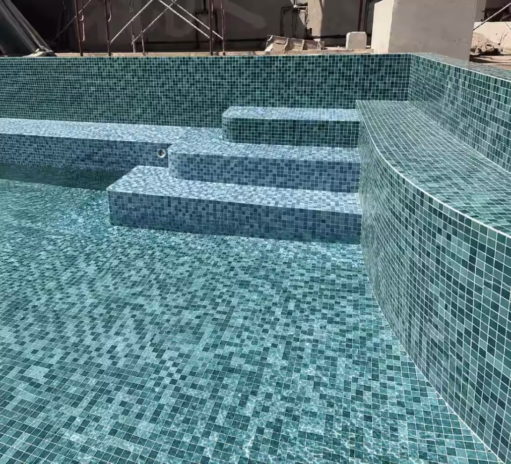 Swimming pool decorative flooring